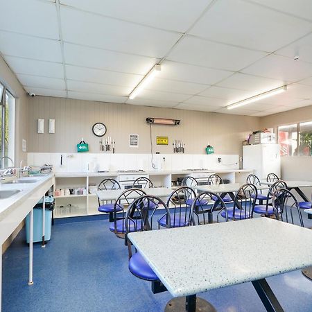 Beach Road Holiday Park Otatara Екстериор снимка
