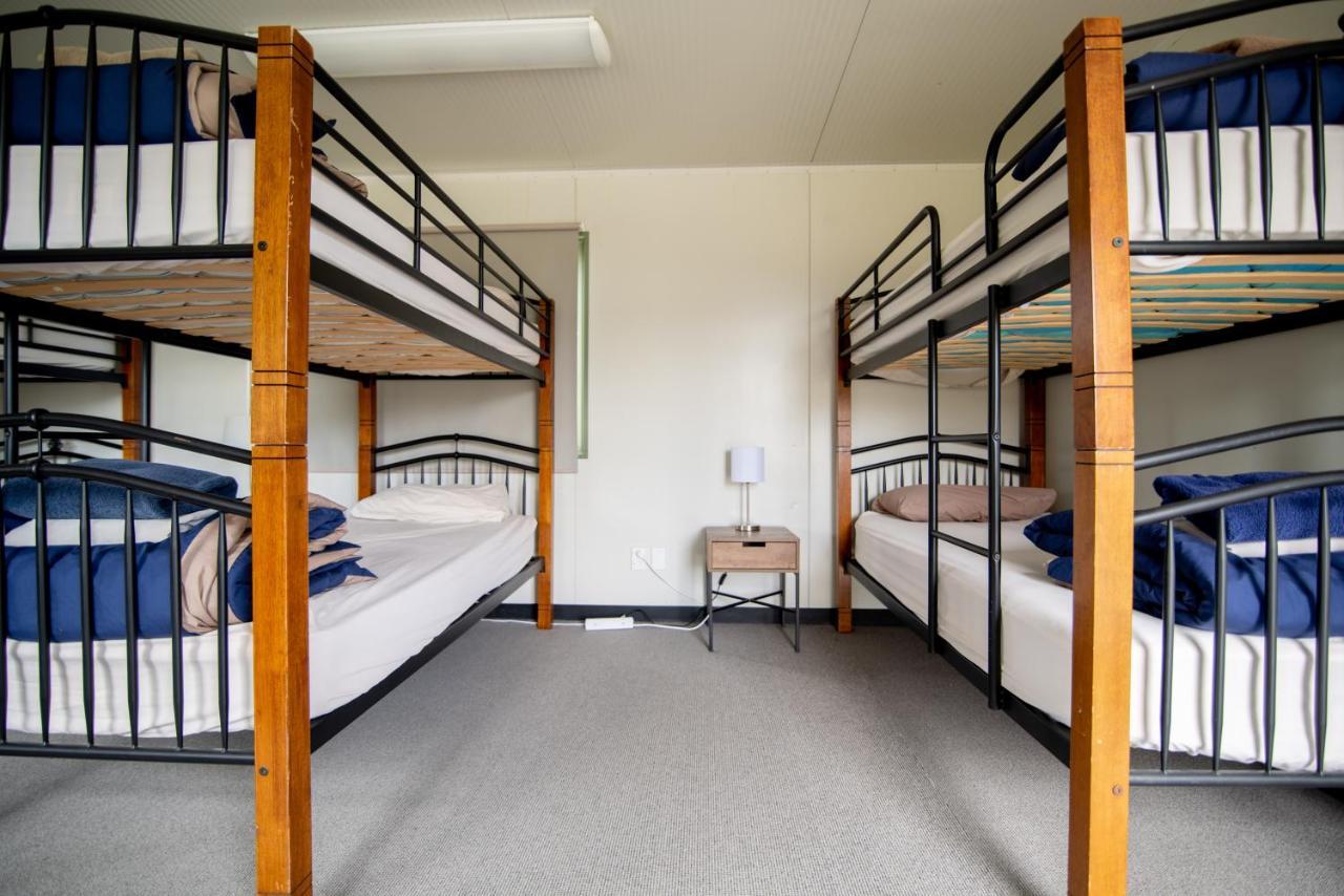 Beach Road Holiday Park Otatara Екстериор снимка