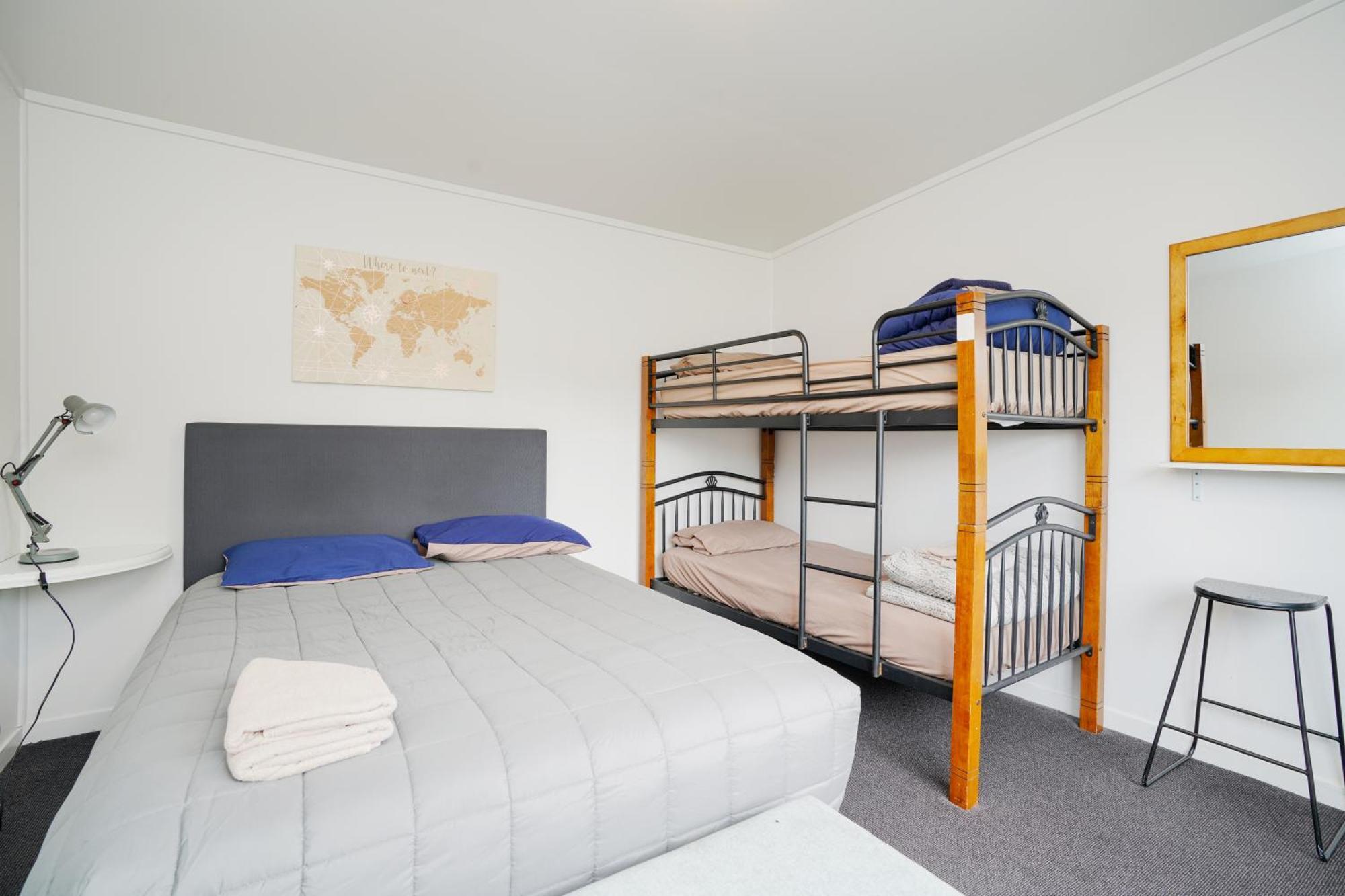Beach Road Holiday Park Otatara Екстериор снимка