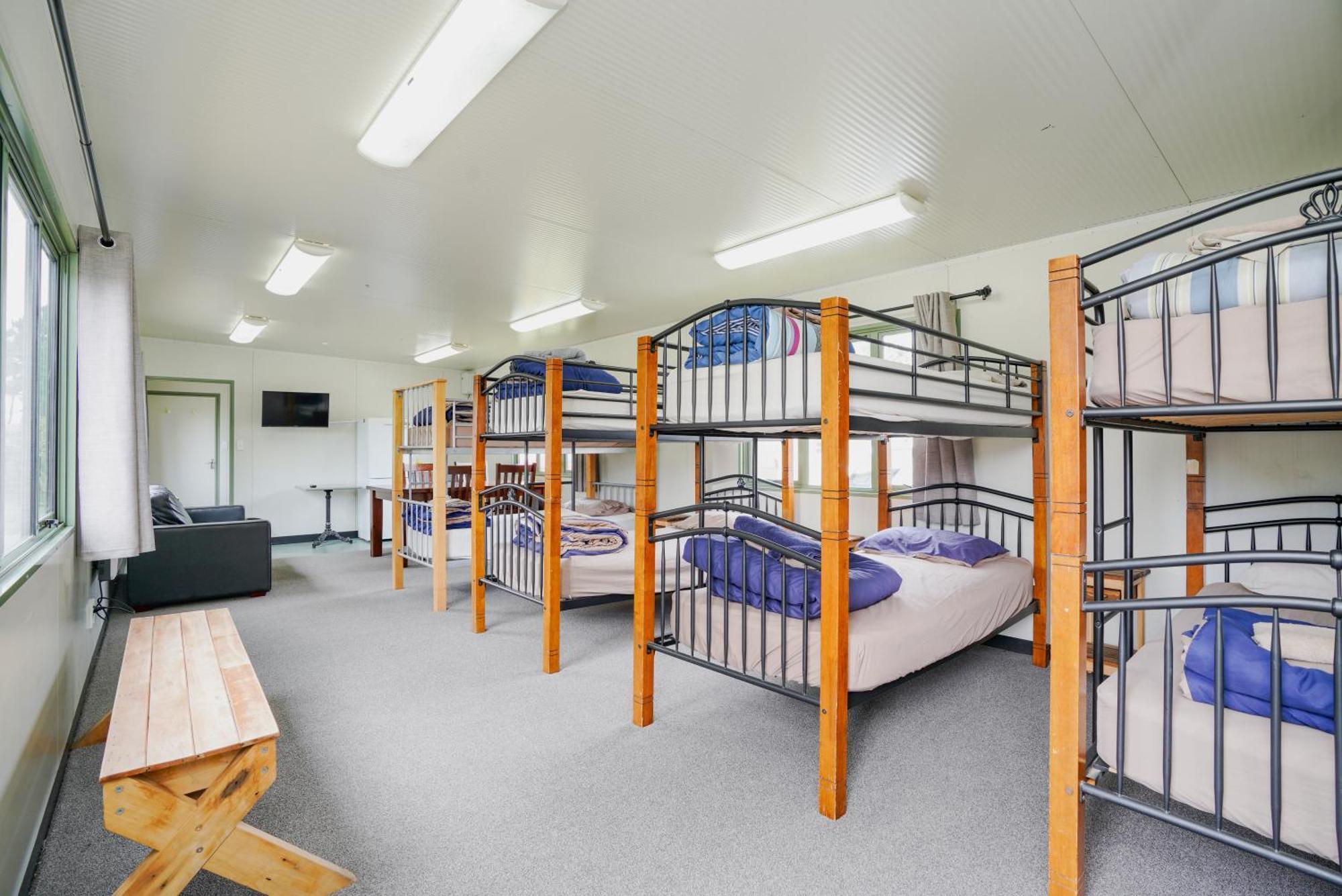 Beach Road Holiday Park Otatara Екстериор снимка