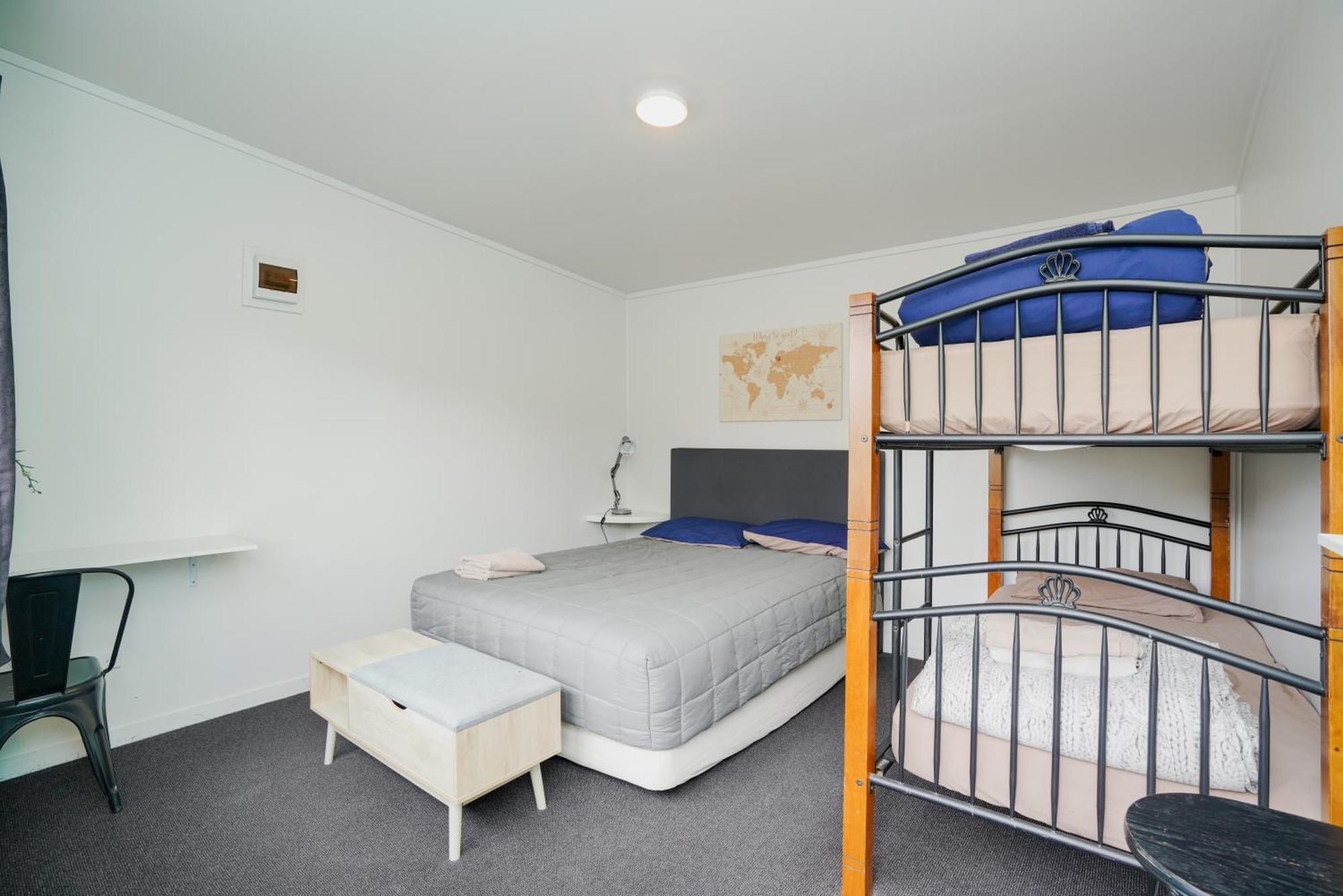 Beach Road Holiday Park Otatara Екстериор снимка