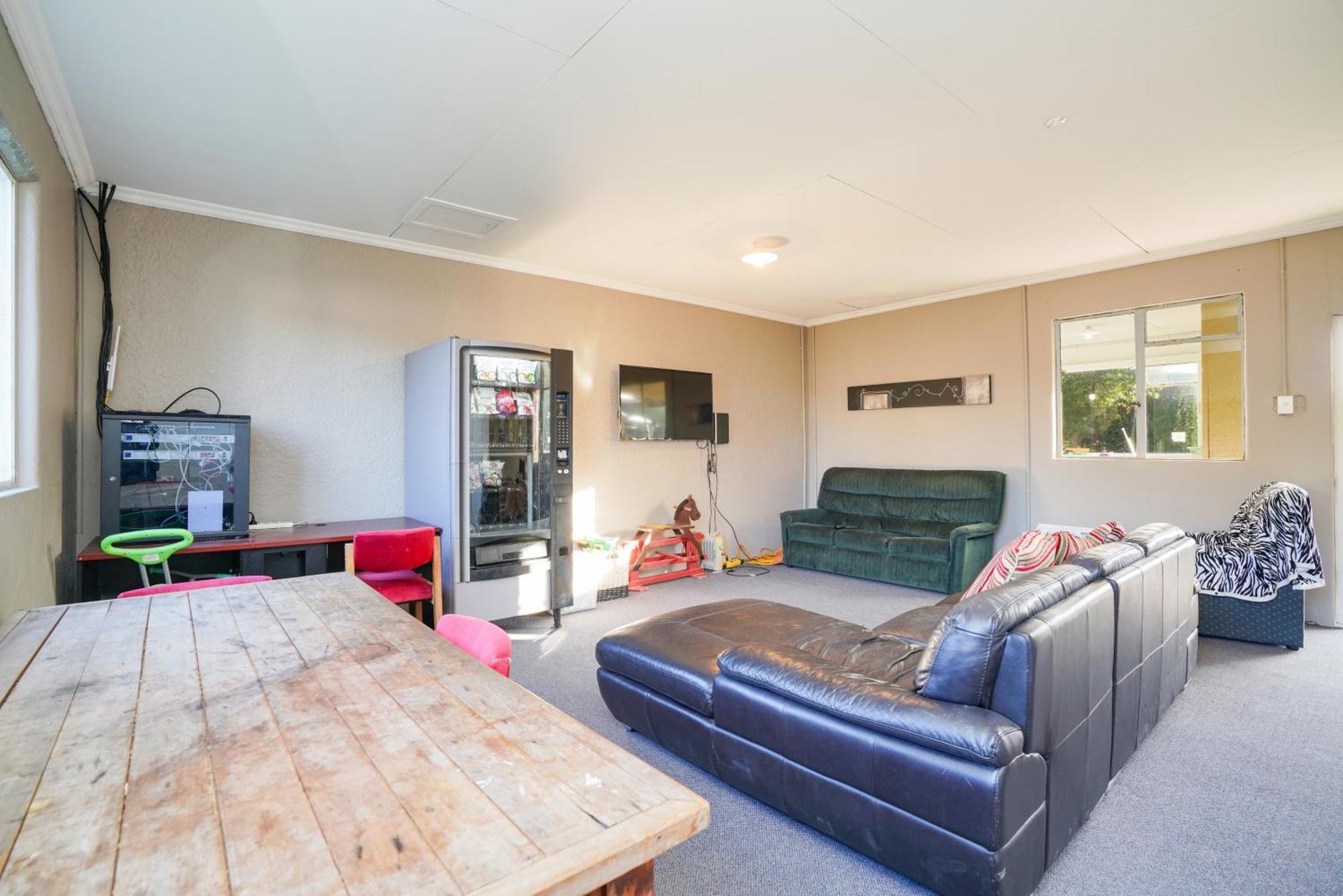 Beach Road Holiday Park Otatara Екстериор снимка